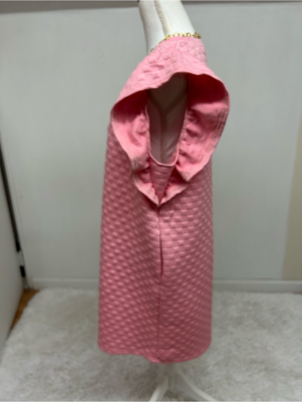 Pink Textured Ruffle Sleeve Shift Dress - Picture 3 of 4